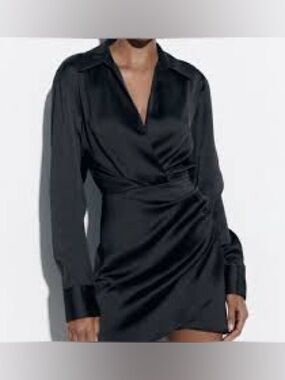 Zara satin-effect black long-sleeve mini dress - Small